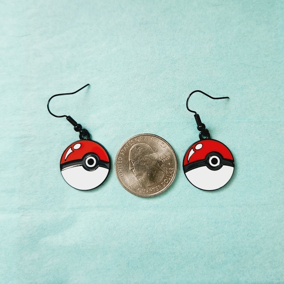 🔮3/$15 Pokemon Ball Earrings - Picture 2 of 4